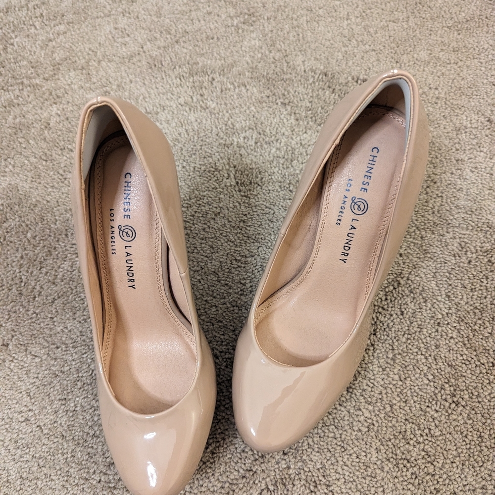 Heels - Picture 6 of 7